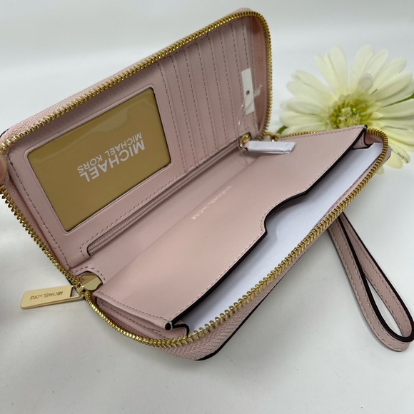 Michael Kors JST Large MF Flat Phone Wallet - Picture 6 of 7